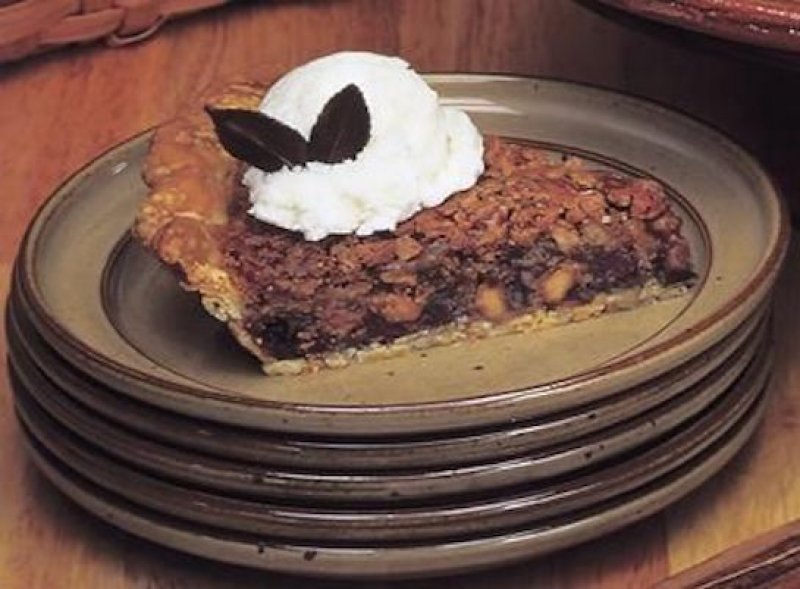 Chocolate & Peanut Butter Praline Pie 