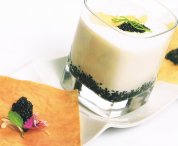 Glace de chou-fleur au caviar