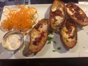 Pelures de pommes de terre gratinées
